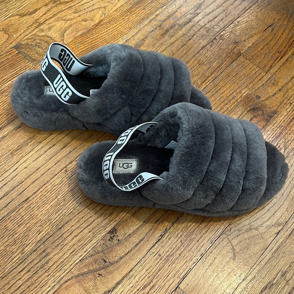 Brand new Ugg fluff yeah slippers